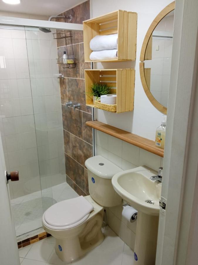 Acogedor Apartaestudio Ubicado En Laureles Daire Medellín Dış mekan fotoğraf