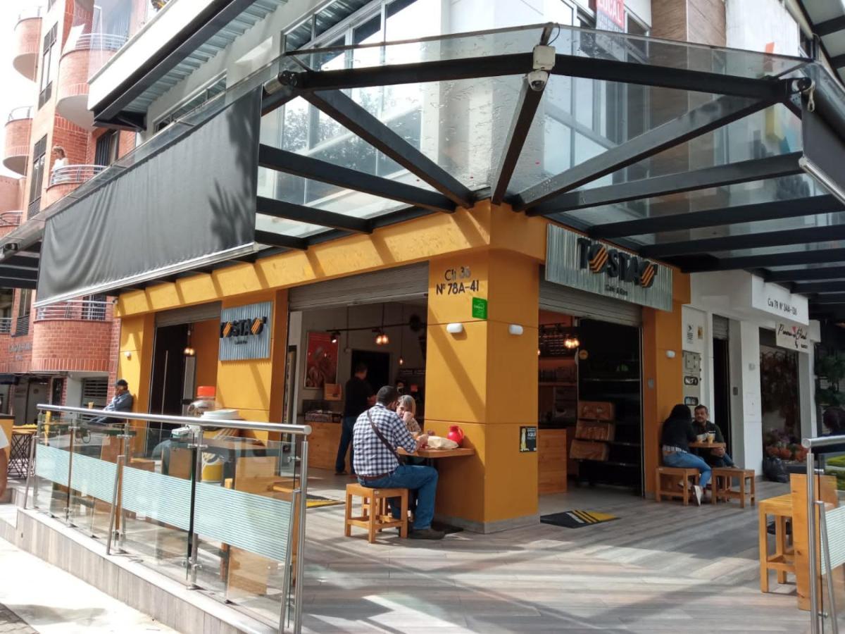 Acogedor Apartaestudio Ubicado En Laureles Daire Medellín Dış mekan fotoğraf