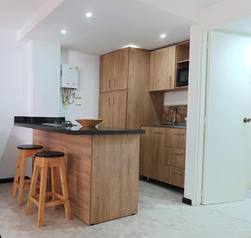 Acogedor Apartaestudio Ubicado En Laureles Daire Medellín Dış mekan fotoğraf